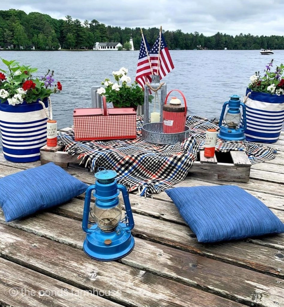 Set up a patriotic picnic on the pier.  