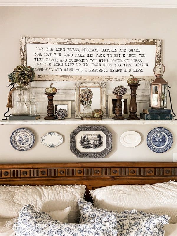 How to Repurpose A fireplace mantel into a Farmhouse Style Vintage Shelf with Fall decor. 