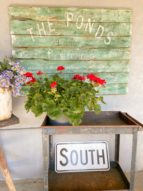 How To build a DIY Vintage Sign with old wood for authentic vintage feel.  