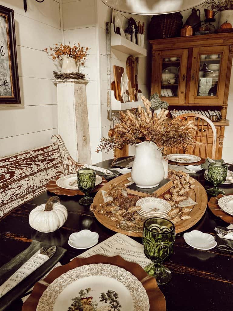 Fall Farmhouse Inspiration Tour filled with vintage farmhouse charm.