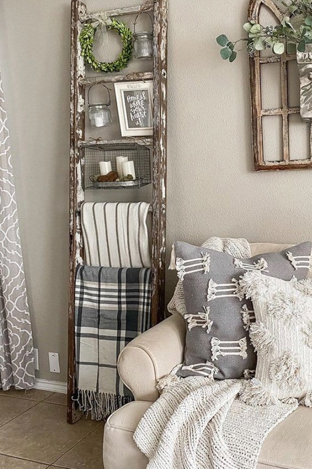 Rustic Ladder for DIY ladder blanket and decor holder