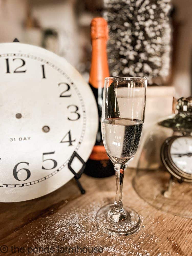 6 Ideas for New Year's Eve Party from 6 fabulous bloggers.