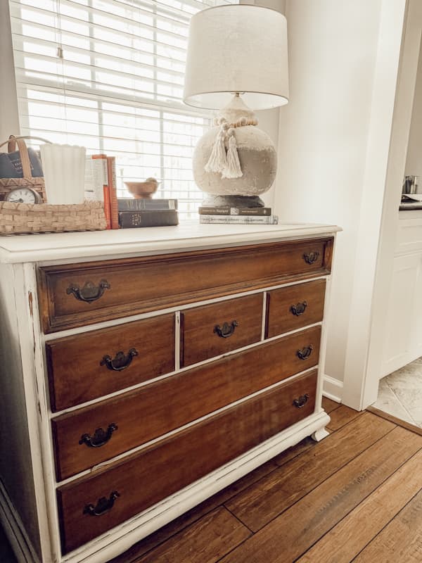 Thrift Store Flip Furniture Transformation with chalk Paint for a Rustic Farmhouse Bedroom Chest.