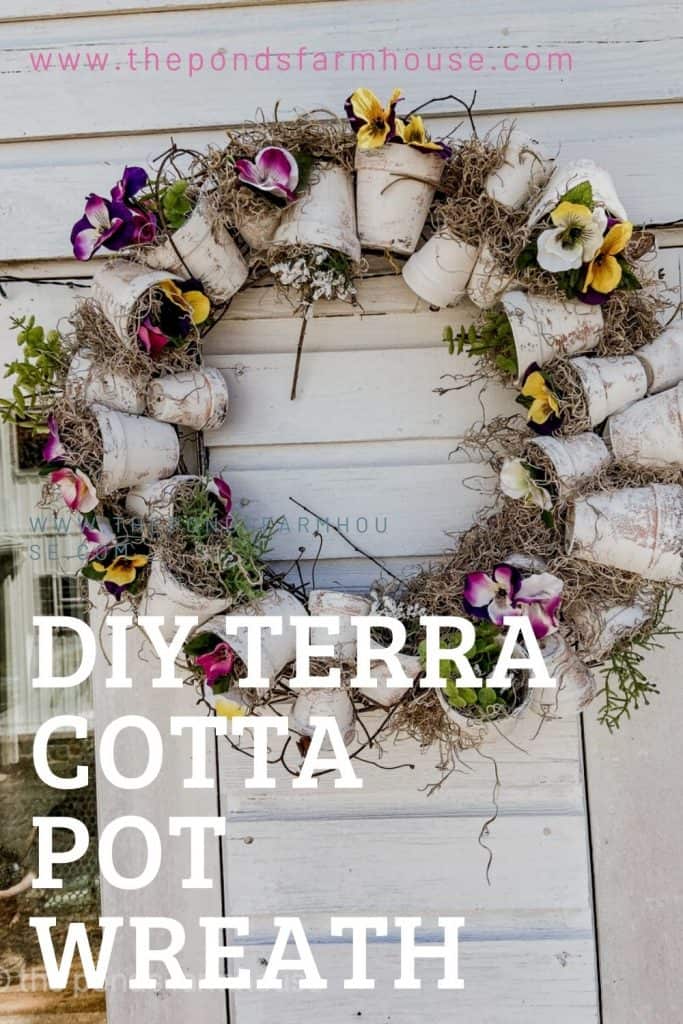 Easy DIY Terra Cotta Pot Wreath Ideas for outdoor wreath on Greenhouse.