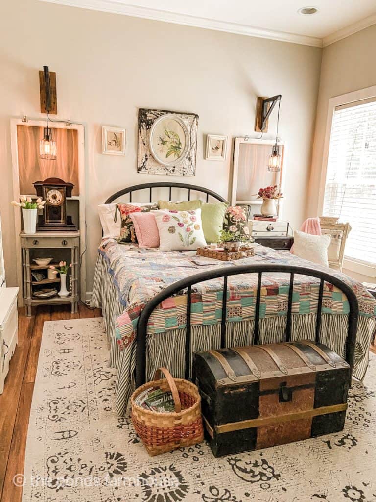 Vintage & Antique Bedroom Decorating Ideas for a modern farmhouse.  Antique Bedroom Trunk.