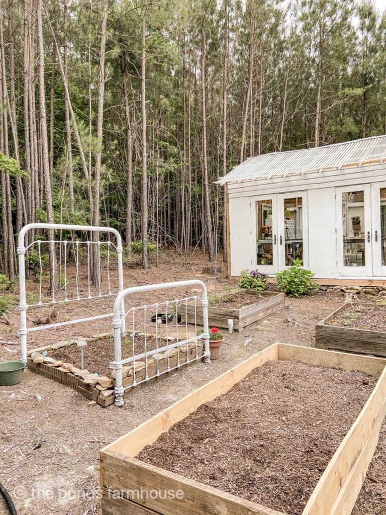 DIY Inexpensive Raised Garden Beds Ideas