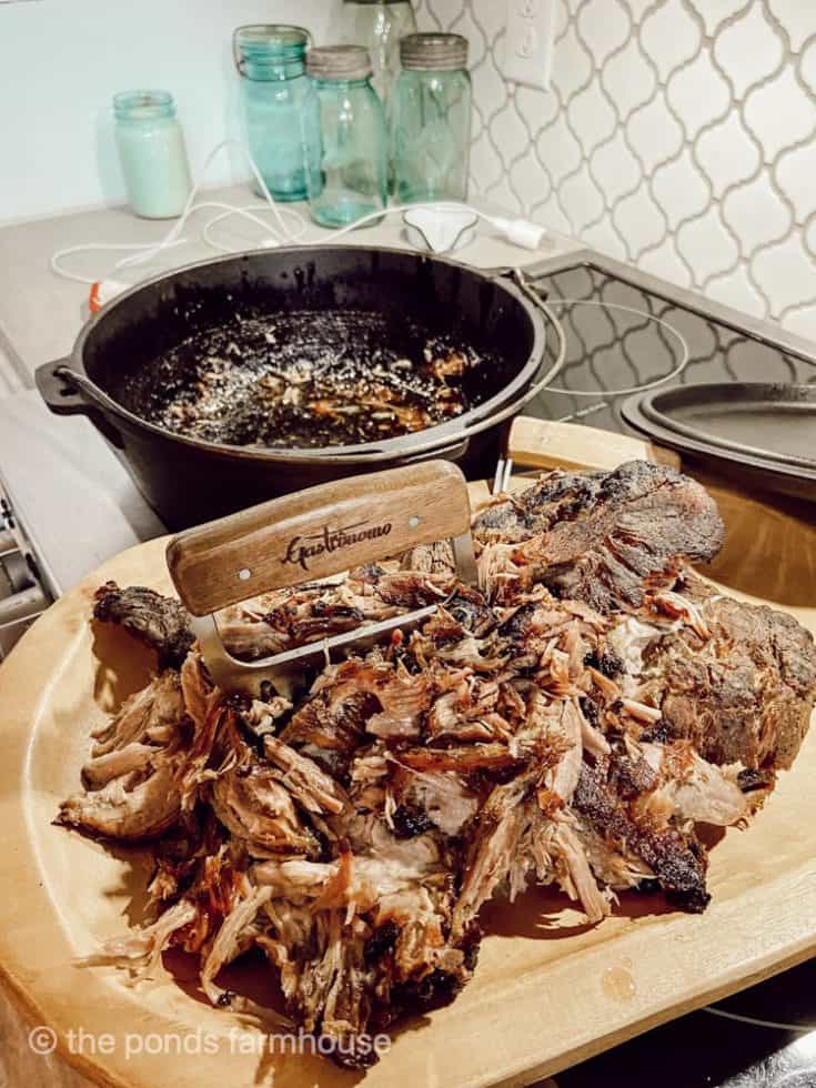 Best Pulled Pork Recipe in a Cast Iron Dutch Oven