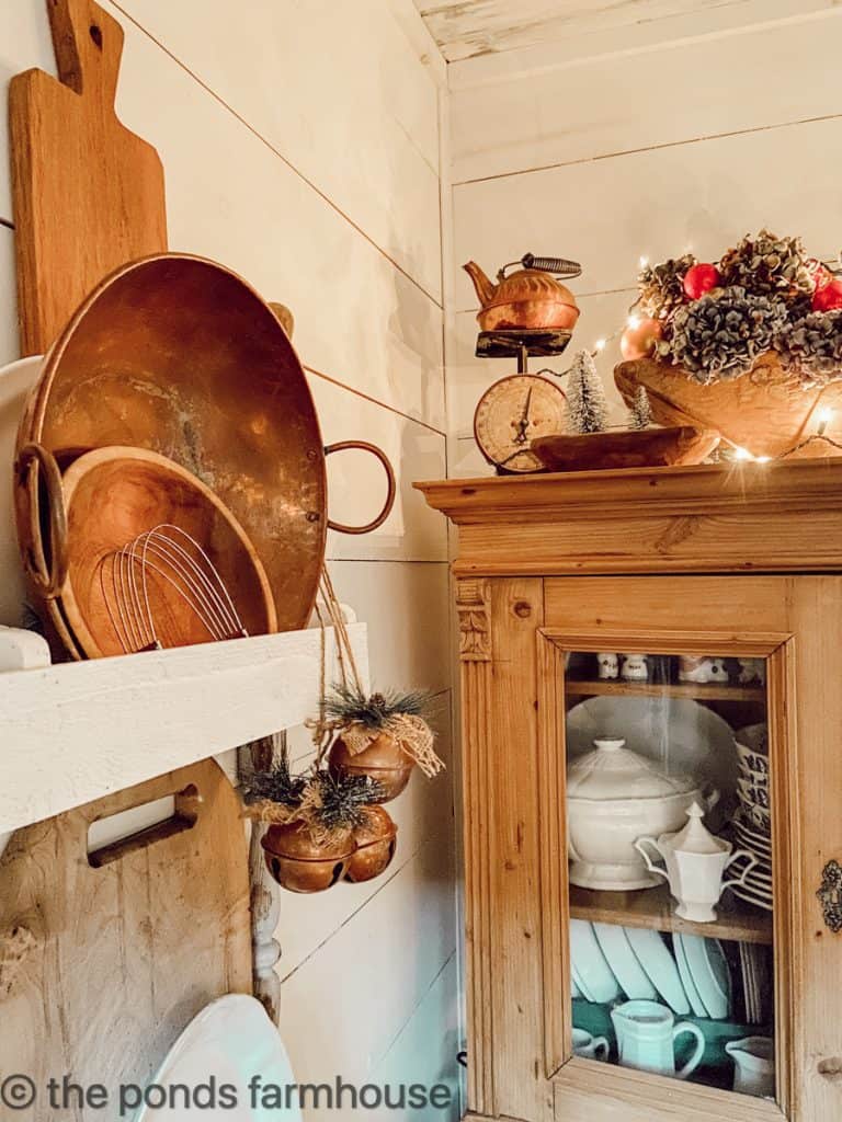 Copper add so much warmth for winter decorating