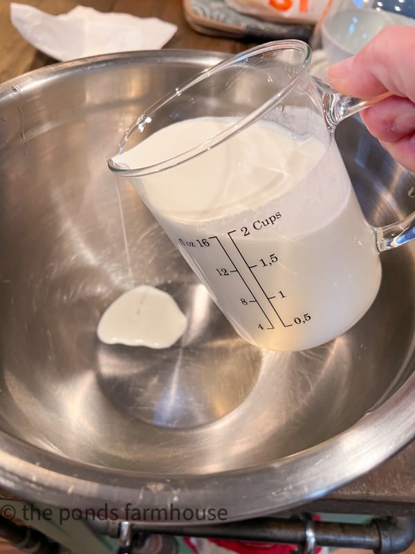 Whipping creme for dessert filling