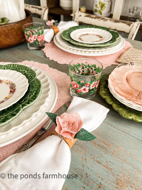 https://www.thepondsfarmhouse.com/wp-content/uploads/2022/03/Beautiful-Table-Setting-for-Spring-Ideas-1.jpg