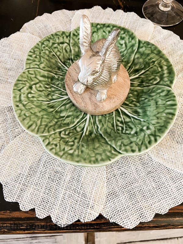 The DIY Placemat Looks great for Spring and summer tablescapes