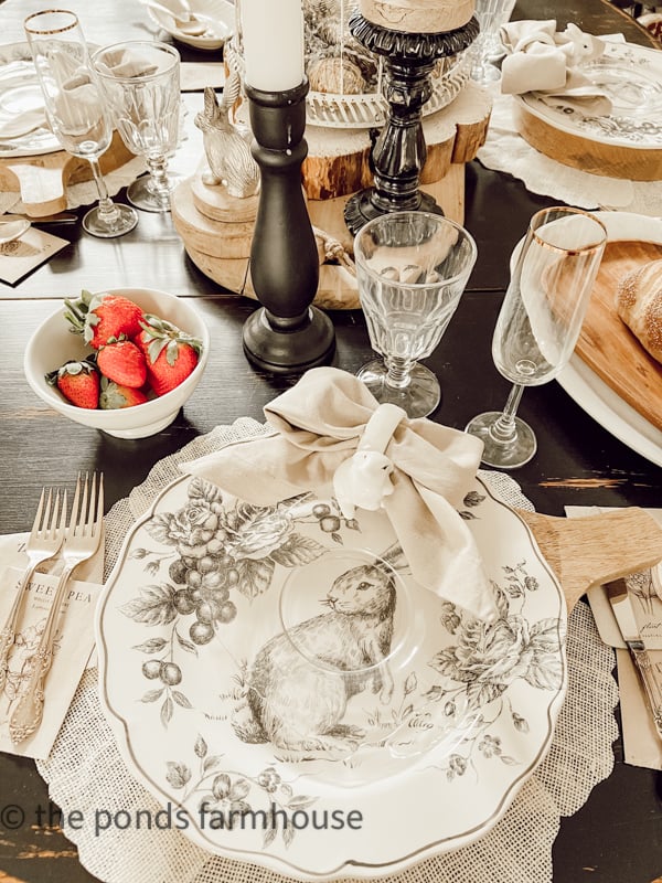 Vintage & DIY combine for Decorating  A Table for Easter with black and white dinner plate on DIY Flower Shaped Placemat