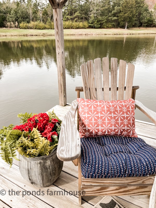 Outdoor Seat Cushions and Pillows