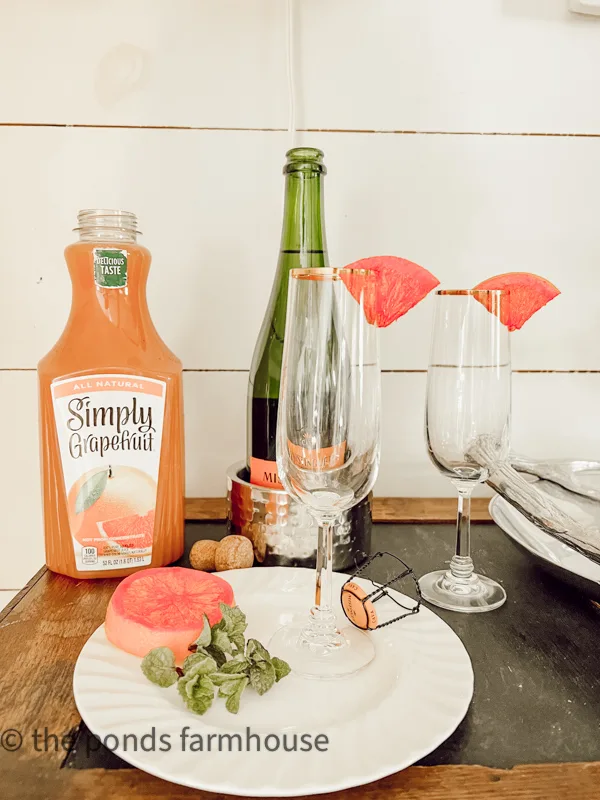Grapefruit Mimosa Recipe - Plus other flavors of mimosa recipes