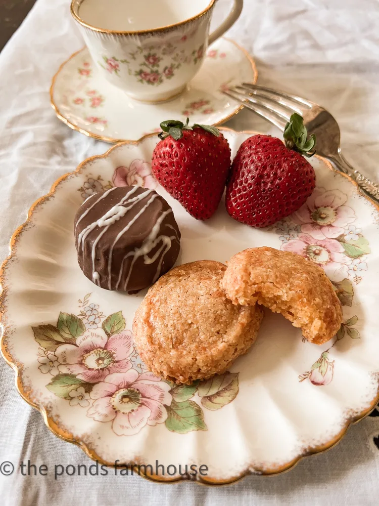 Food Ideas for Tea Party, tea party deserts. Small plate deserts.