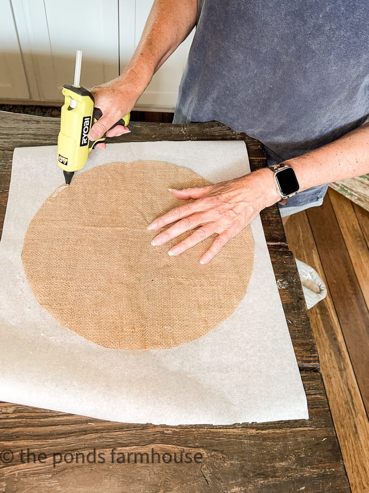 Add hot glue to edges of burlap, Hawaiian Luau placemat using hot glue gun by Ryobi