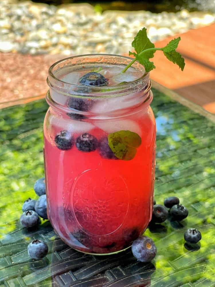 Delicious Berry Mojito Recipe for Outdoor B B Q Dinner Party