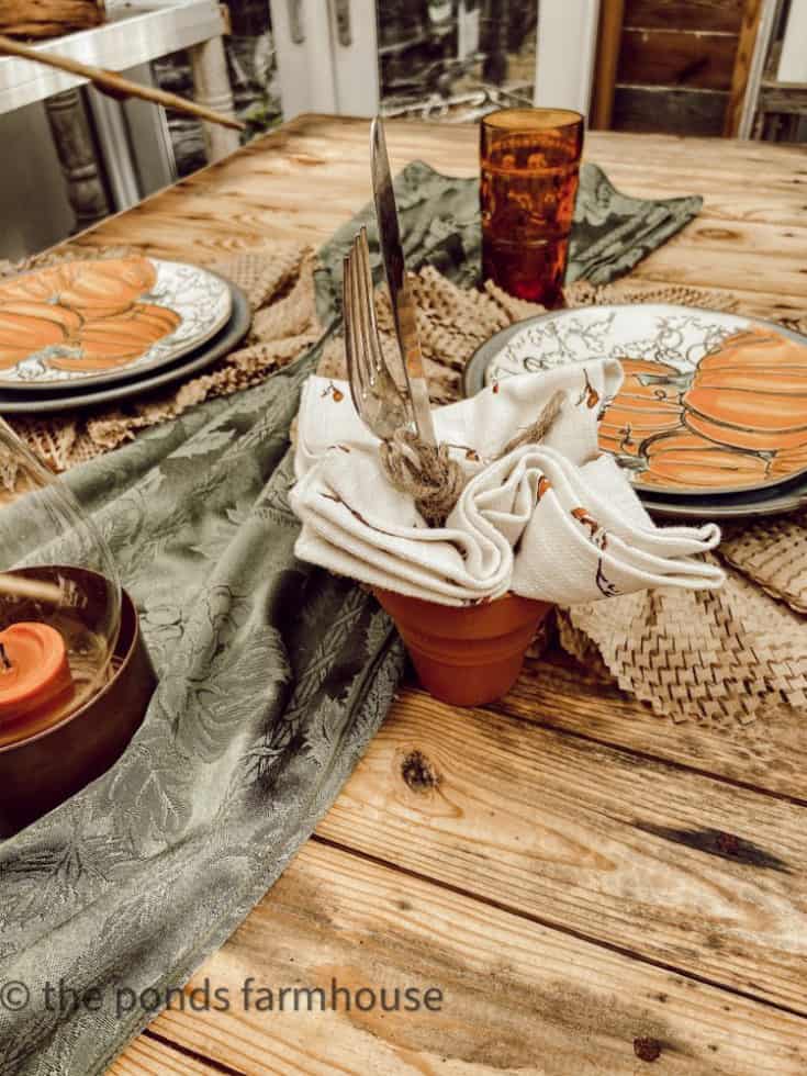 5 Creative Fall Tablescape Ideas - The Ponds Farmhouse
