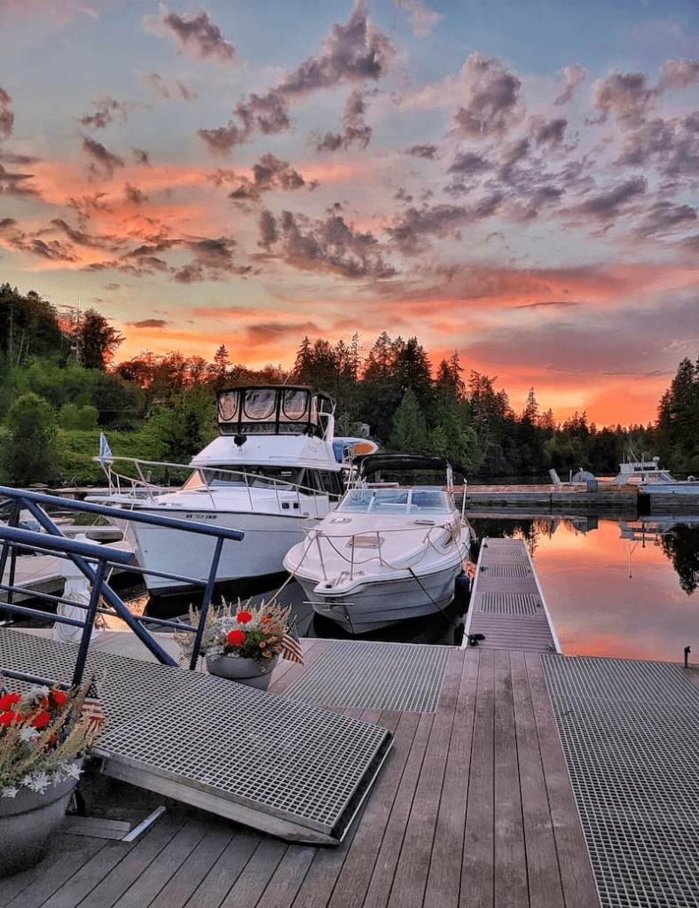 Sunset with Wildflower yacht tour.  