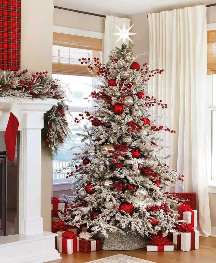 Red and White Christmas Tree Ideas