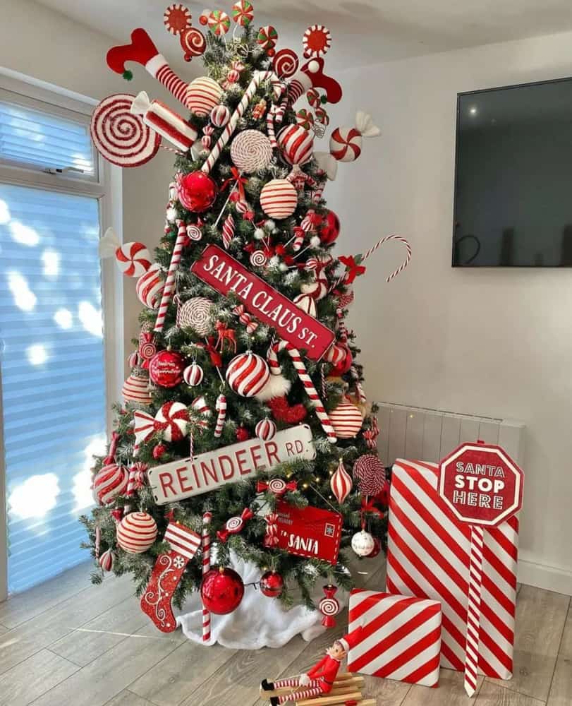 Unique Red and White Tree