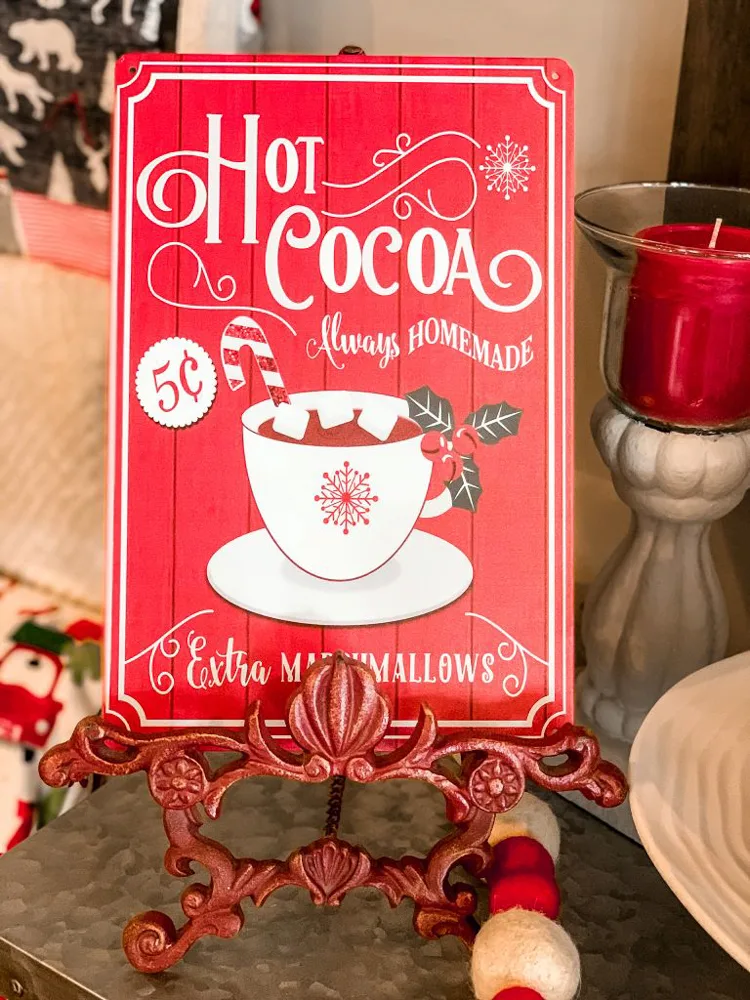 How to Create a Simple Hot Chocolate Bar for a cozy Christmas Holiday Idea