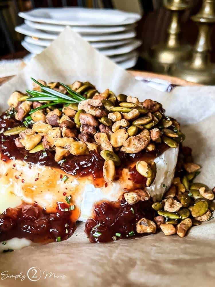 Walnut and Baked Brie Appetizer for Friendsgiving Brunch Ideas