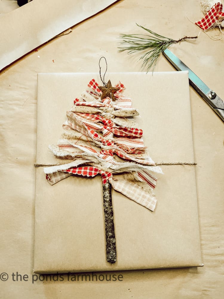 5 DIY Sustainable, Recycled Gift Wrap Package Topper Ornaments