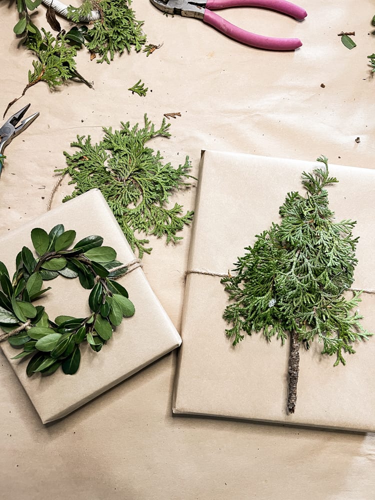 Real Cedar and boxwood DIY sustainable and eco-friendly gift package topper ideas.