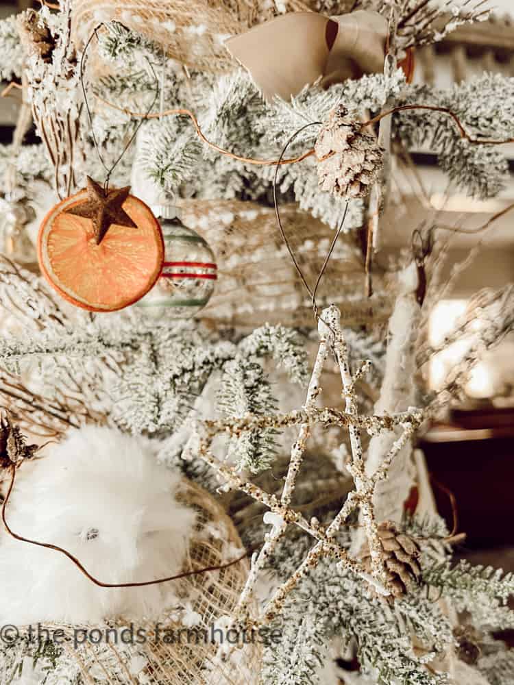 Dried Orange and Rustic Star Christmas Tree Ornaments Ideas.  