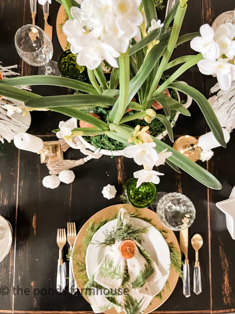 Neutral Christmas Tablescape