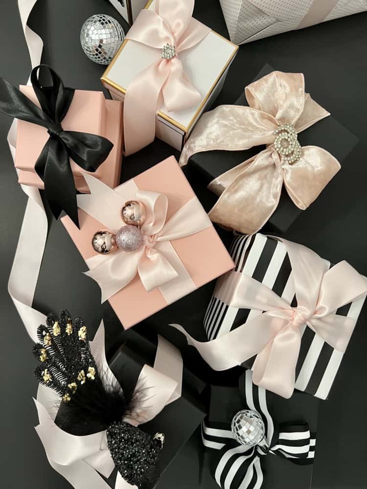 DIY Glamorous Christmas Gift Wrap Ideas 