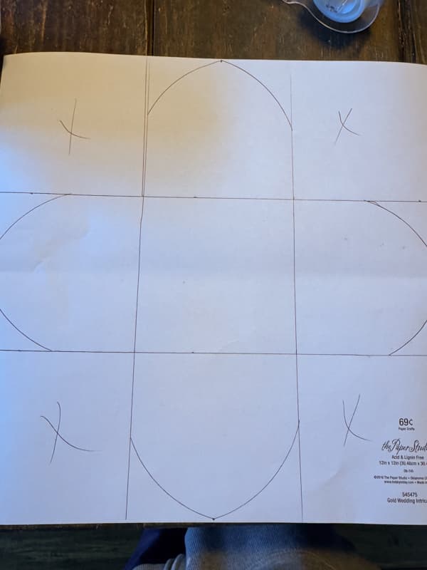 draw half circle on center squares.  