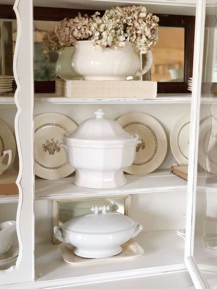 How to find Vintage Treasures and How to use them to decorate.