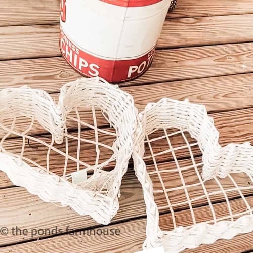 heart shaped baskets in white 