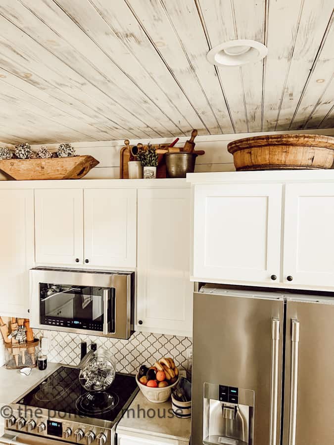 Decorating above kitchen cabinets ideas. Farmhouse decorating.