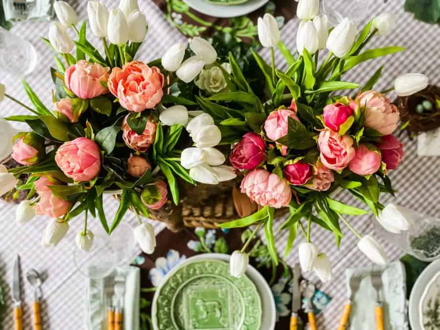 Floral centerpiece with green salad plates for an Easter Tablescape.  Easter Dinner Party Ideas for Spring Entertaining.