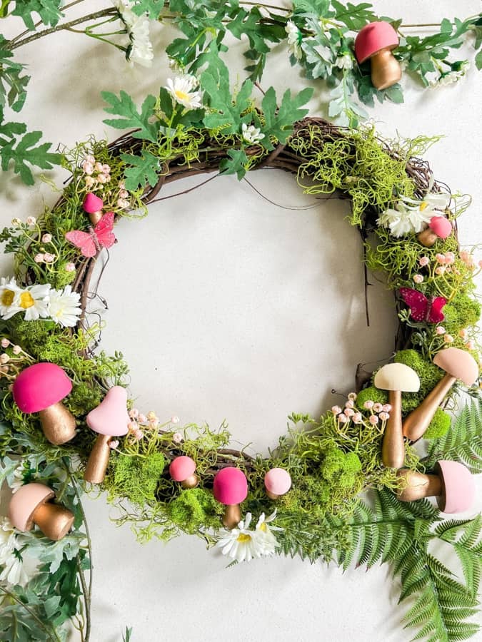 DIY mushroom wreath with moss.