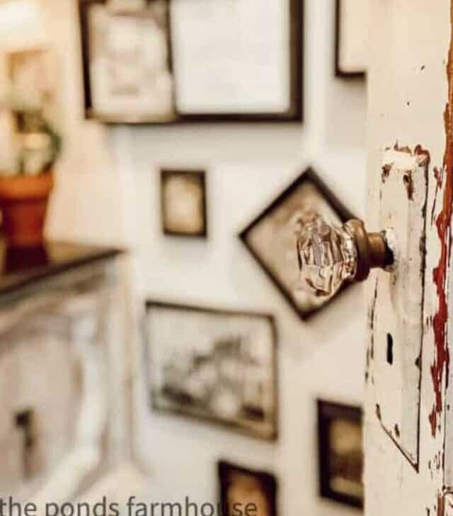 cropped-Vintage-Door-Knob-and-old-door-with-gallery-wall-view.jpg