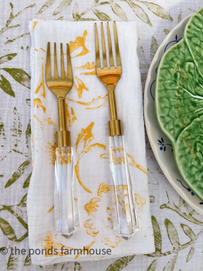 Want Great Table Linens? Make Them With This Easy DIY! - South