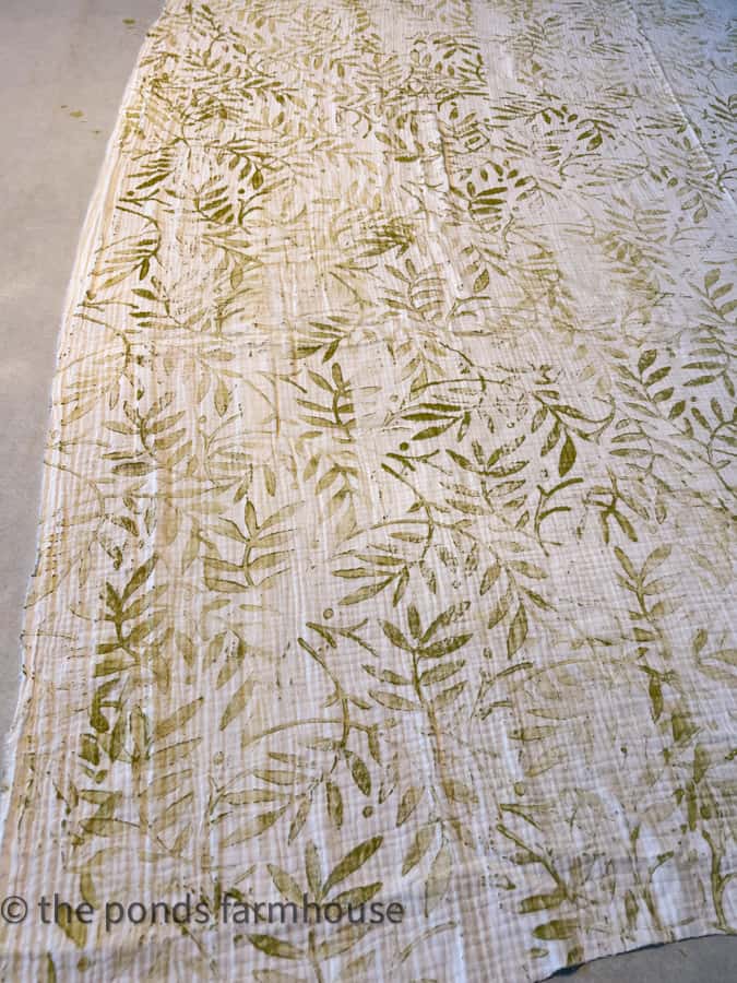 Leaf Pattern Tablecloth made from 100% cotton gauze fabric and two shades of green paint.