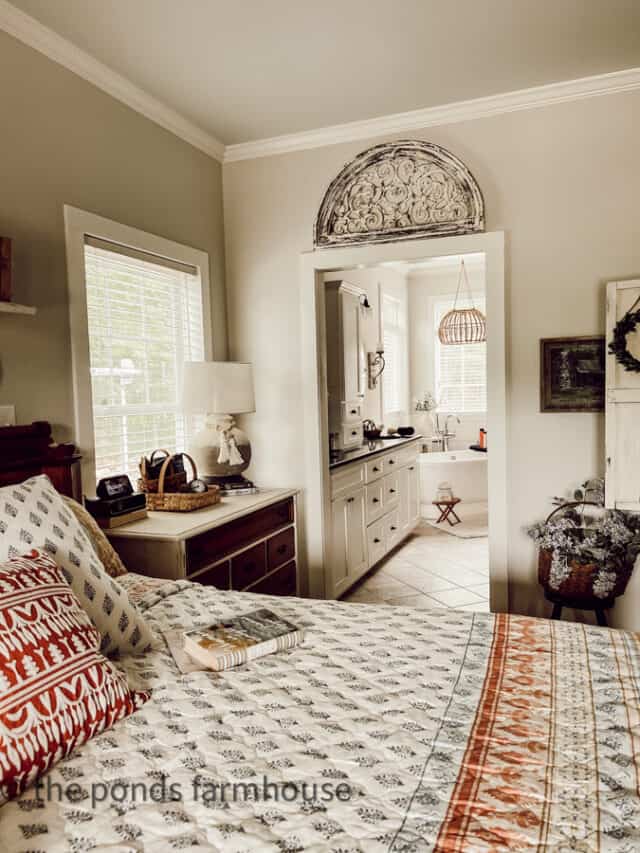 10 Ways To Add Vintage Charm To Your Bedroom Decor