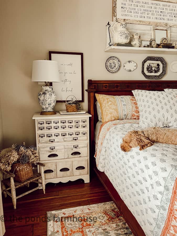 Bedroom decor ideas with repurposed thrift store furniture and DIY thrift Store lamp.  