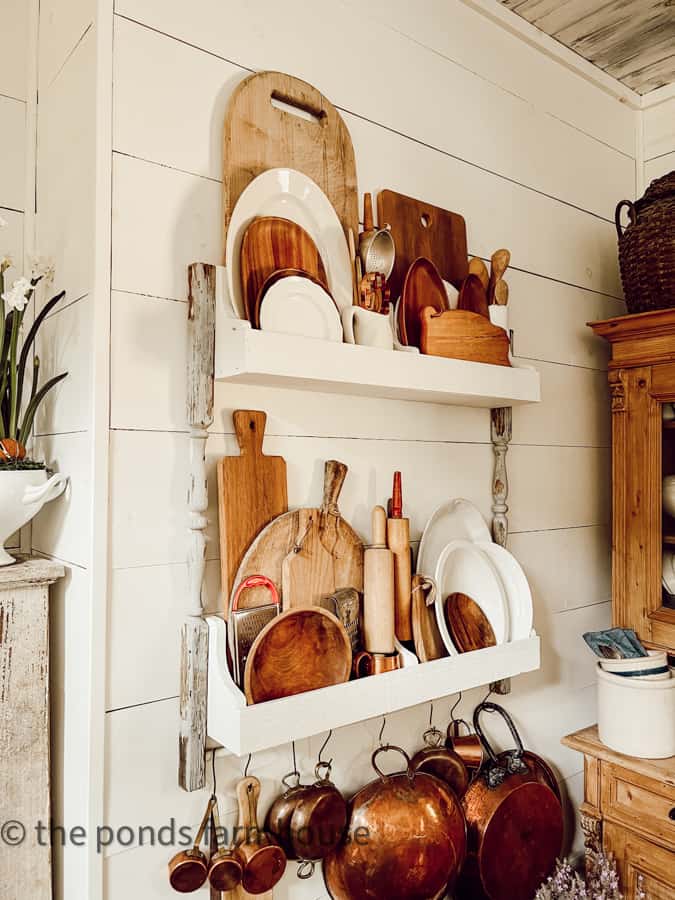 How Do Wooden Kitchen Accessories Add to The Vintage Grandeur of The Kitchen?  - Ellementry