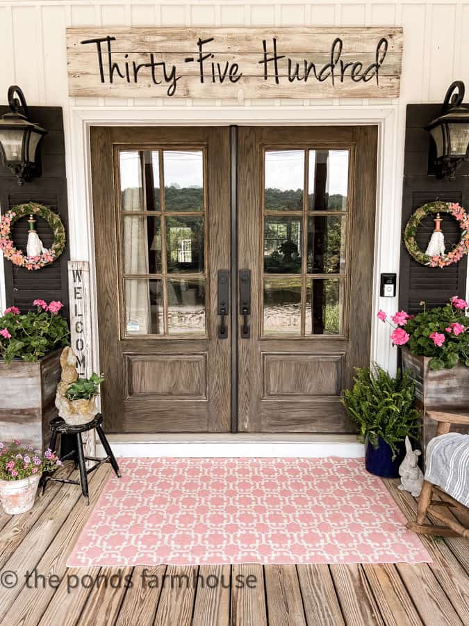 7 Must-have Country Porch DiY ideas for a country Chic Makeover for summer Porch And Farmhouse Style decor.