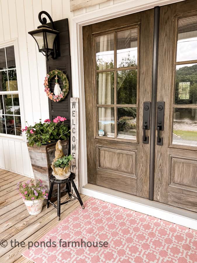 Country Porch DIY Ideas for Summer FRont POrch Decorating.  