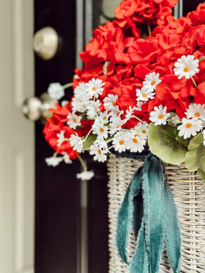Summer Craft front door hanging basket.  Easy DIY tutorial