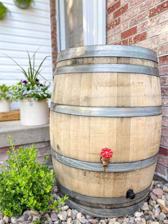 DIY rain barrel to budget-friendly summer craft project. 