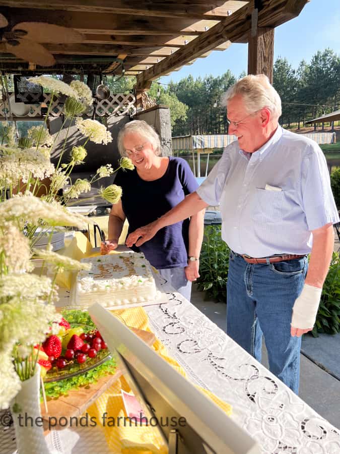 50th Wedding Anniversary Cake Cutting