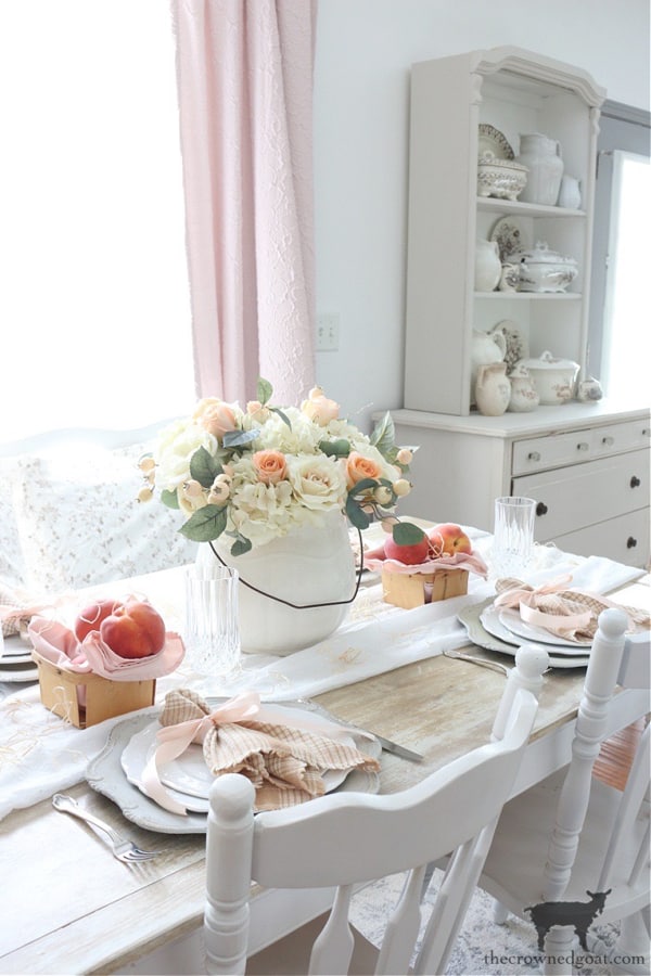 CoCo's Summer Peach Table 